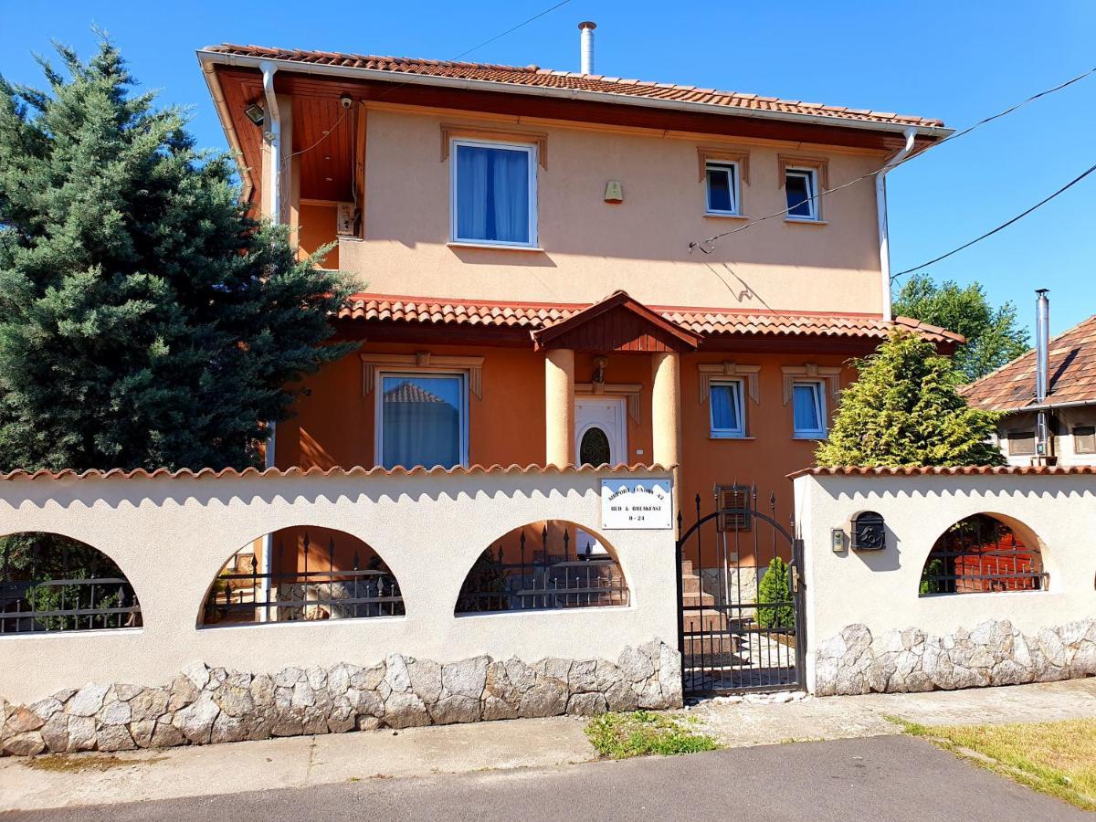 וסס Airport Luxury Apartman 42 מראה חיצוני תמונה