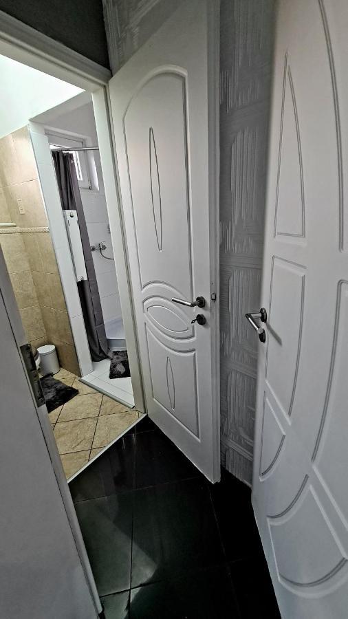 וסס Airport Luxury Apartman 42 מראה חיצוני תמונה