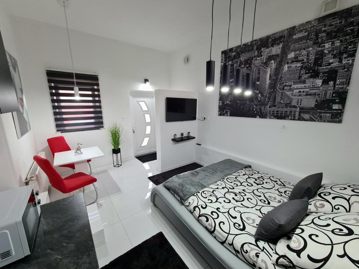 וסס Airport Luxury Apartman 42 מראה חיצוני תמונה